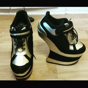 Jeffrey Campbell Heelless Shoe
